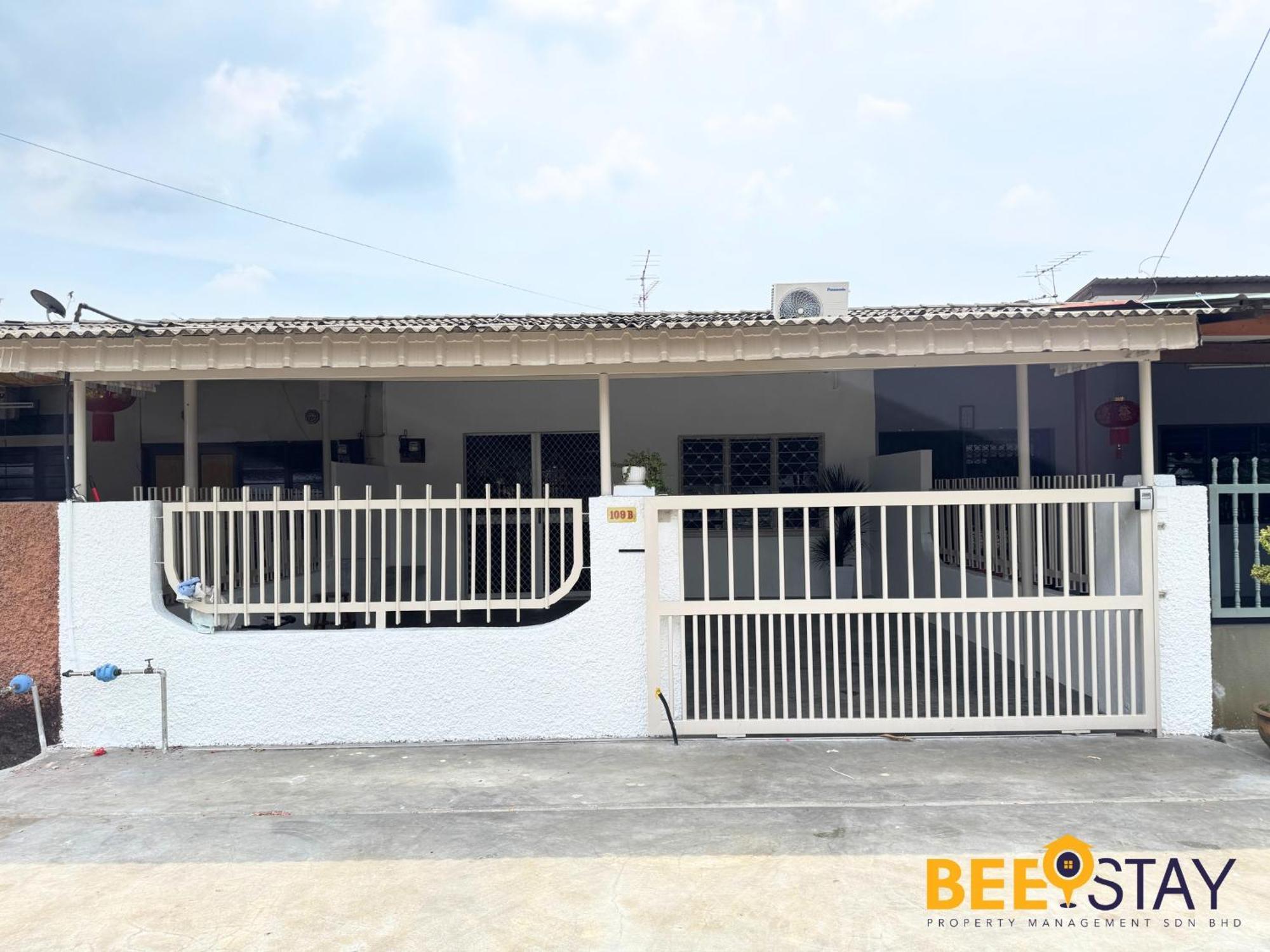 Jenjarom Modern Homestay Jenjarum Екстер'єр фото